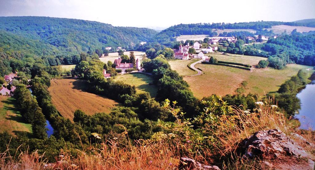 La Maison De Cure Otel Domecy-sur-Cure Dış mekan fotoğraf